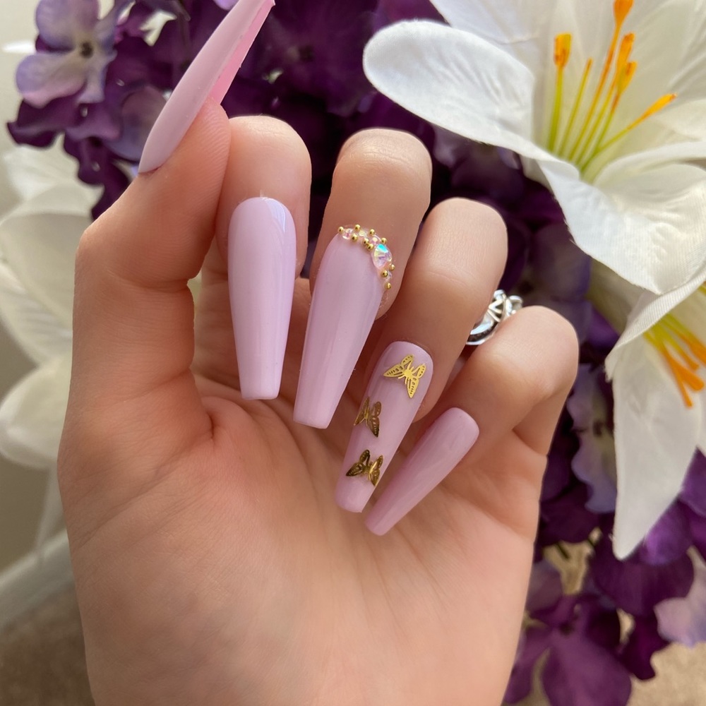 Lavender Butterfly 🦋 Press-On Nails